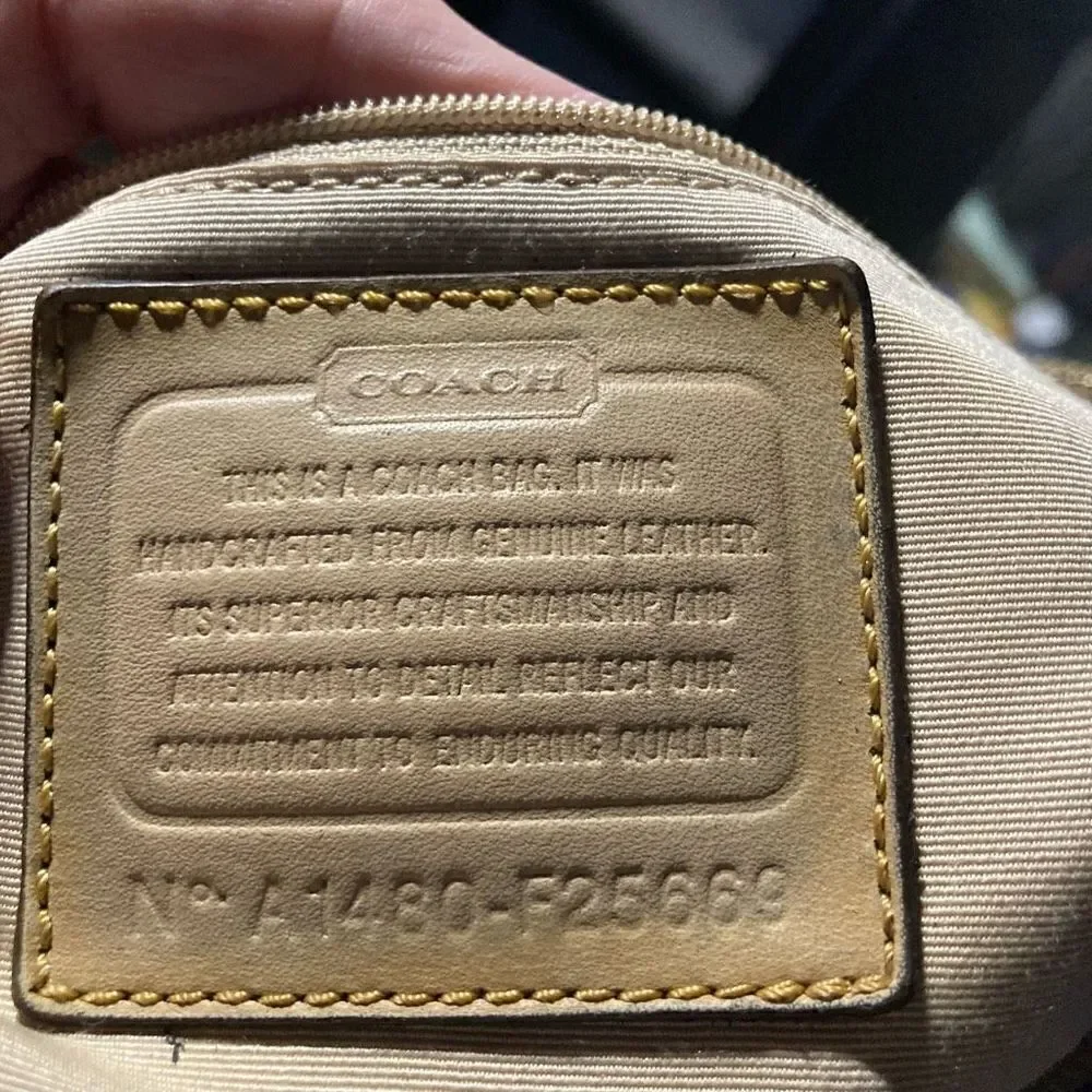 COACH Peyton Leather Jordan Double Zip Women’s Tote Handbag Cream‎ - Picture 3 of 12